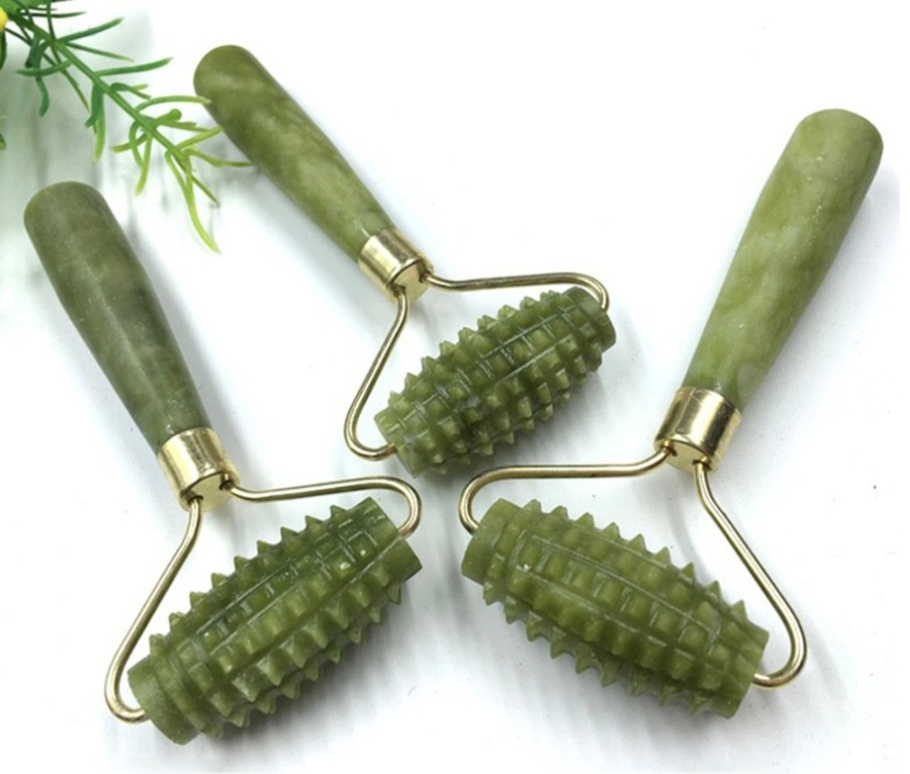 Jade Roller Massager - Image 3